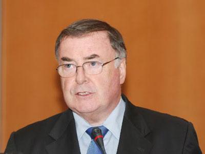 L'eau au centre de «Constantine, capitale de la culture arabe 2015» Conférence du P-DG de la Société des eaux de Marseille, Loïc Fauchon