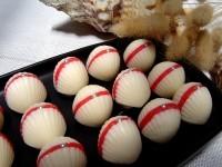 Coquillages au chocolat blanc et à la pâte d’amande