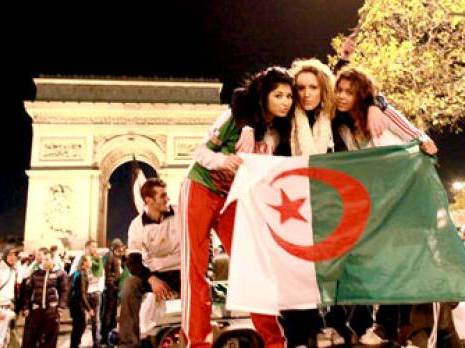 Algérie, langue, identité ou le paradis des mots contre l'enfer des maux Contributions : les autres articles