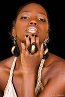 Chic et glamour en bijoux afros