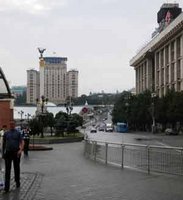 Les réformes tardent à être appliquées, Kiev regarde vers l'Europe