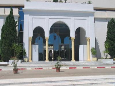 Cinq artistes en quête d'évasion Exposition Fenêtre sur le rêve au palais de la culture