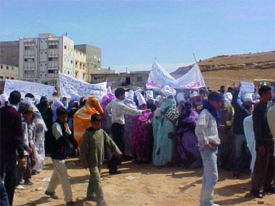 Manifestations de Sahraouis dans les territoires occupés Appelant à la libération des prisonniers politiques