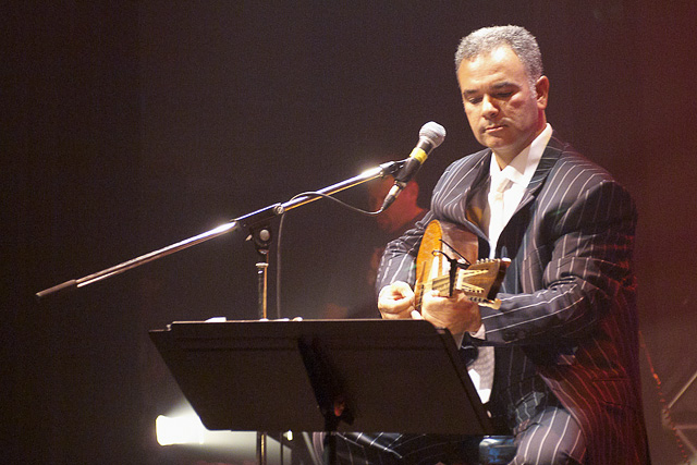 biographie du chanteur: Djamel Lahlou