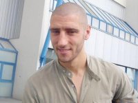 Les premiers pas d'Agouazi avec les Verts Alors que le groupe peine à se compléter