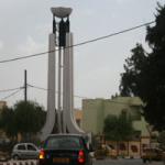 مدينة ميتة في الصباح وحيّة في المساء بشار في فصل الصيف