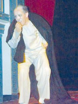 les héros anonymes retrouvent la parole La pièce, Al Sawt, d'Ali Djebara, presentée au festival du théâtre professionnel