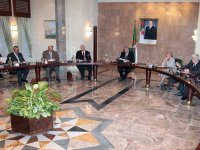 « L'Assemblée constituante n'est pas un gage d'une bonne Constitution » Lamine Chriet, docteur en Droit, au forum d'echaâb