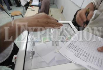 La campagne pour la IIe République est lancée CES INITIATEURS APPELLENT LES CITOYENS À S'IMPLIQUER