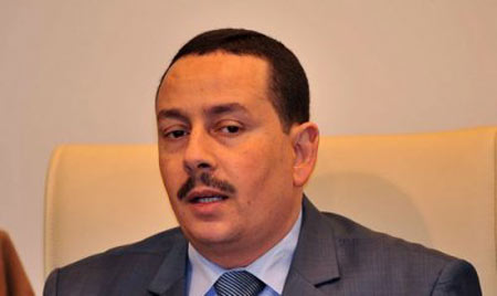 Les émigrés algériens répondent vivement au ministre, qui a critiqué leurs faibles transferts