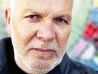 Mémorable générale de l''uvre « L'autre théâtre » de Ziani Cherif Ayad Palais de la culture