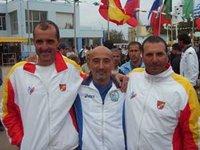 Compétition sportive dans un fond marin pollué