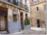 Un repère de l'histoire à l'abandon