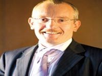 Philippe Ausseur, Associé au sein du Cabinet Ernst & Young, directeur de l'activité conseil pour la France, l'Algérie et le Luxembourg, à Liberté 'Les entreprises algériennes doivent repenser leurs modèles d'organisation