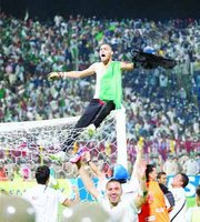 Les verts battent l'Égypte et  se qualifient pour la Coupe du Monde 2010 : Viva l'Algérie !