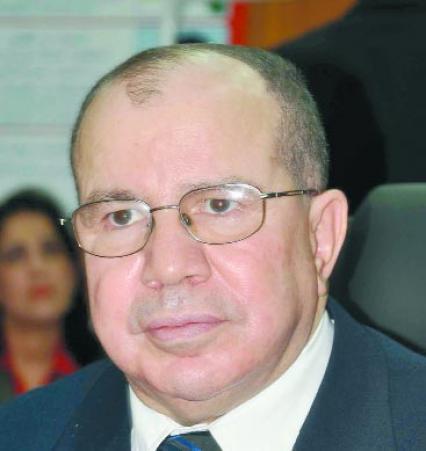 بركات يدفع رئيس بلدية بسكرة للاستقالة