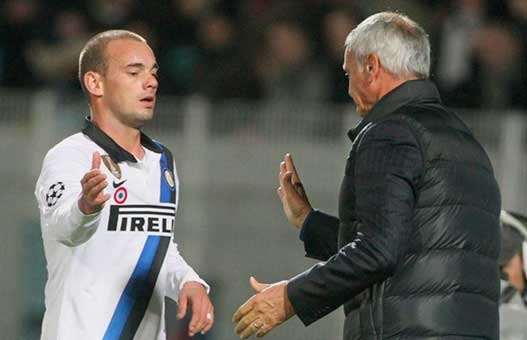 Inter Milan : Ranieri ne veut pas lâcher Sneijder