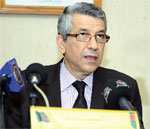 بابا أحمد يشرف على انطلاق امتحانات البكالوريا من ورقلة أكثر من نصف مليون مترشح 60 بالمائة منهم إناث