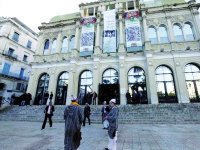 L'Histoire et la société sur l'avant-scène 8e festival national du théâtre professionnel