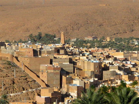 رصد 62 مليار دج لتوفير 5082 منصب شغل بغرداية في لقاء حضره خبراء ومختصون عاينوا مواقع المشاريع