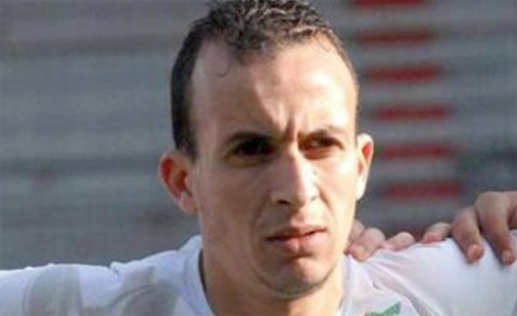 إدارة أولمبي الشلف تشرع في تسوية مستحقات لاعبيها