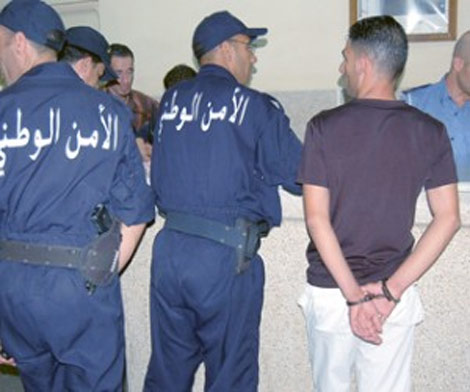 شاب يحاول اختطاف شابة بمعسكر