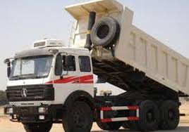 الدار البيضاء : الشاحنات الثقيلة مصدر قلق لسكان 