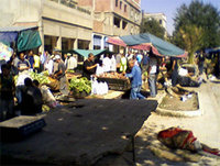 Ils squattent la voie publique à Mila : Les commerçants ambulants imposent leur loi