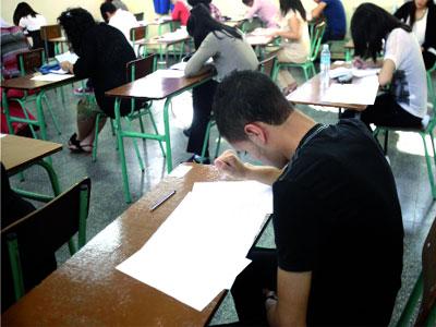 L'épreuve de maths trop difficile pour toutes les filières Au deuxième jour du baccalauréat 2013