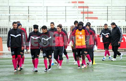 USMA : Ighil cache ses cartes