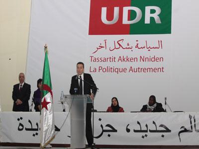 «Nous n'avons de comptes à régler avec personne», souligne M. Benyounès Ayant proposé de changer la dénomination de l'UDR en Mouvement populaire algérien (MPA)