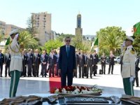 M. Erdogan se recueille à la mémoire des martyrs de la Révolution