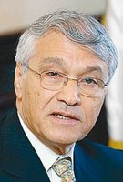 En visite à Oran : Chakib Khelil s'en prend à la presse algérienne