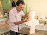 ABDEREZAK BOUSKEUR, ARTISTE SCULPTEUR 