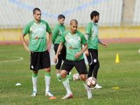 Tout en expliquant son choix de partir à Nottingham Forrest Guedioura : 'À Banjul, on sait ce qui nous attend'