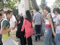 Des enseignants agressés, des candidats imposent la triche Bac algérien, quelle crédibilité '