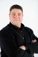 Akli Mellouli. Président de l'Espace franco-algérien :  « Nous n'acceptons plus ces amalgames qui nous renvoient à notre étrangéité »