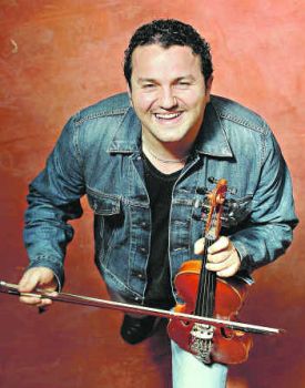 Akim EL SIKAMEYA  à  EL MOUGAR   le 08 Avril à 19h