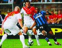 Championnat d'Italie :  L'AC Milan rate le coche, l'Inter reste leader