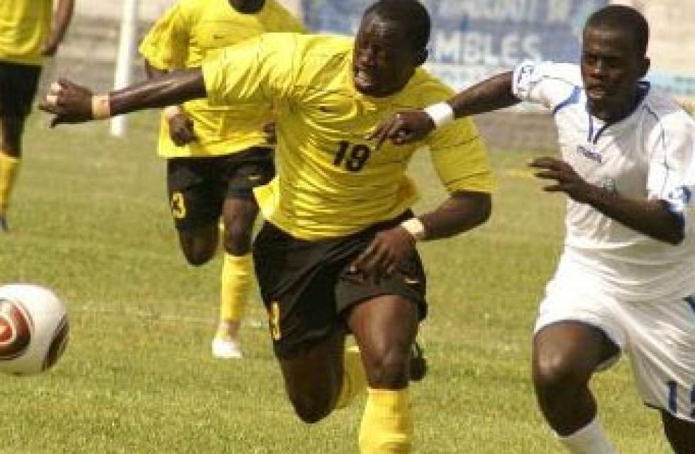 مولودية الجزائر...الرجاء البيضاوي، الصفاقسي والنجم الساحلي قد يخطفون ياكوبو من العميد