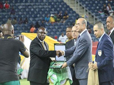Raouraoua dépassionne les débats Sitôt arrivé au Bénin pour assister au match
