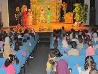 Promouvoir le colloque de l'art moderne de Mostaganem en festival international