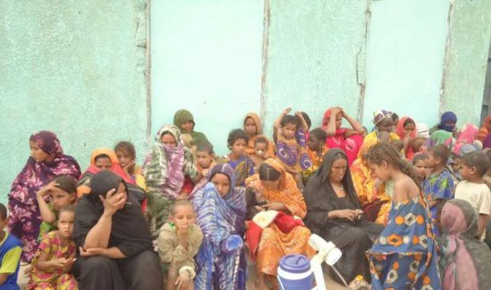 Exode de centaines de Touaregs de Kidal vers les frontières algéro-maliennes Les autorités de Bordj Badji Mokhtar les ont pris en charge