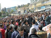 ILS ONT PARTICIPE HIER À UNE MARCHE DE SOUTIEN AUX ETUDIANTS ECROUES 15 manifestants interpellés par la police à Béjaïa