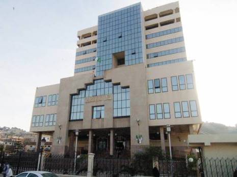 Le juge décide d'un ajournement de... 24 heures Procès de l'ancien wali d'Oran