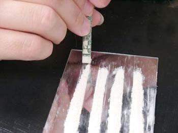 De l'héroïne et de la cocaïne à Alger 10 KG DE DROGUES DURES SAISIS EN 2011