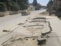 Travaux publics :  Retards et projets douteux