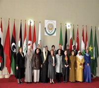 Le président Bouteflika : l'Algérie place la femme au centre des préoccupations et des politiques nationales