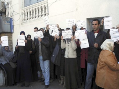 الأساتذة المتعاقدون في وقفة «جمعة غضب وإدماج» وفاة 4 أساتذة من أدرار في حادث مرور..