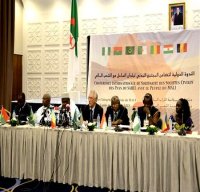 La société civile malienne appelle l'Algérie à jouer un 